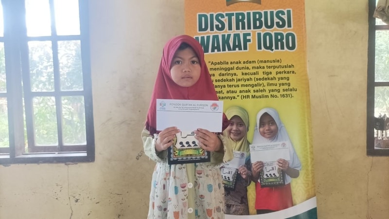 Iqro Baru, Semangat Baru! Wakaf Iqro untuk Santri Majelis Taklim Manbaul Huda